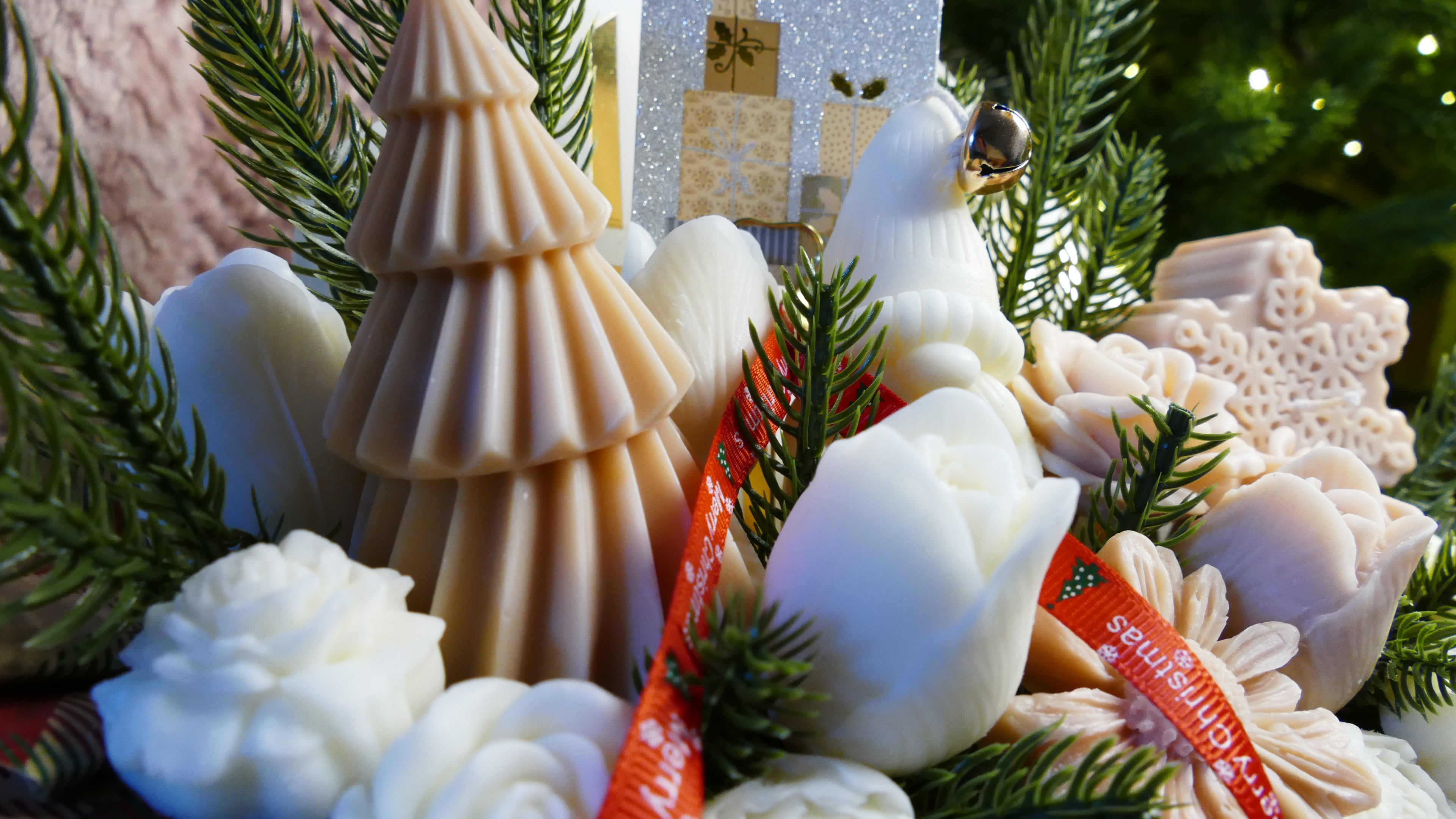 Weihnachtsbrief in Beige und Weiß