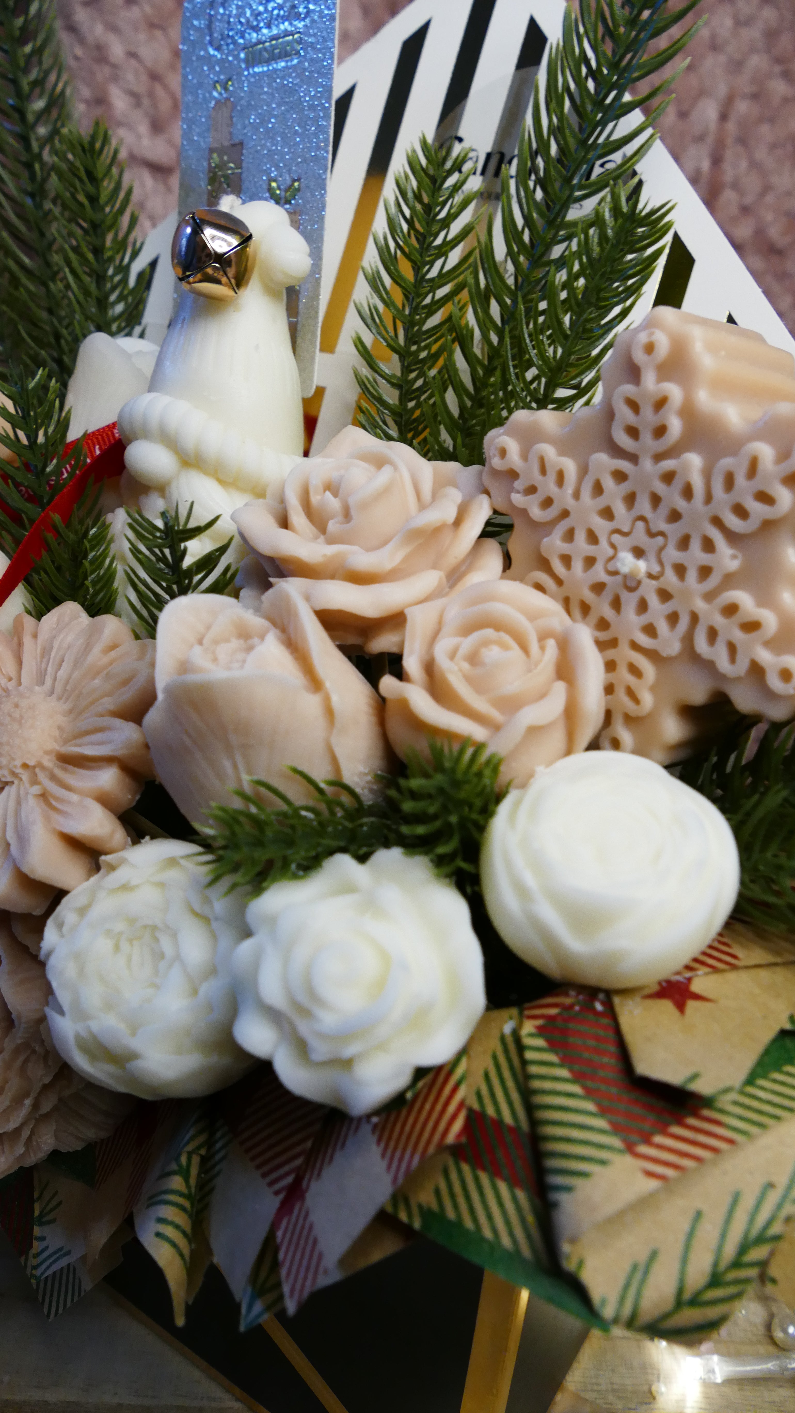 Weihnachtsbrief in Beige und Weiß