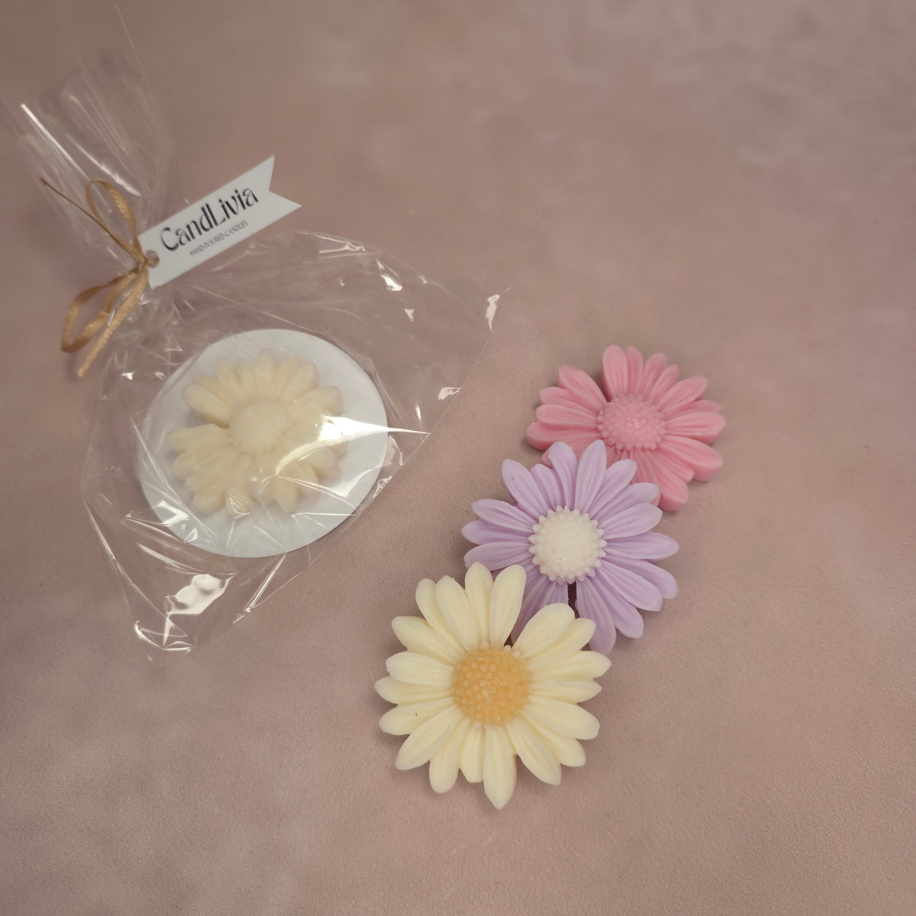 Personalisierte Gastgeschenke - Handgegossene Kerze aus Sojawachs