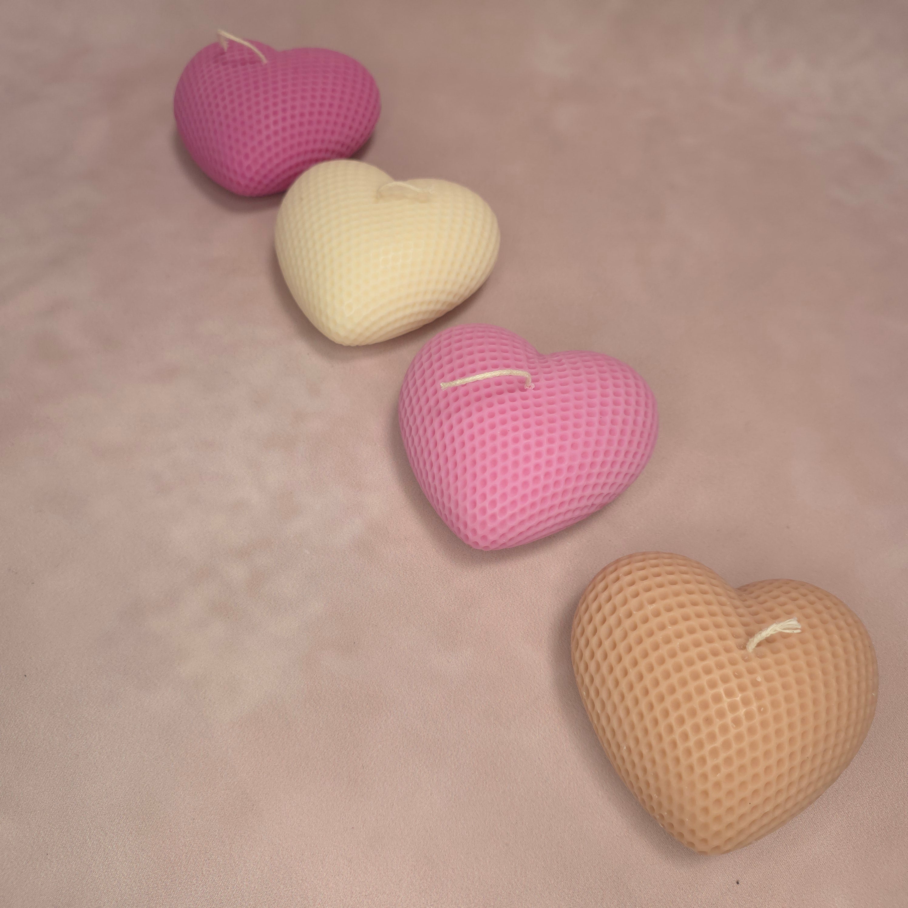 Handgegossene Kerzen "Herzen" aus Sojawachs - Valentinstag Edition