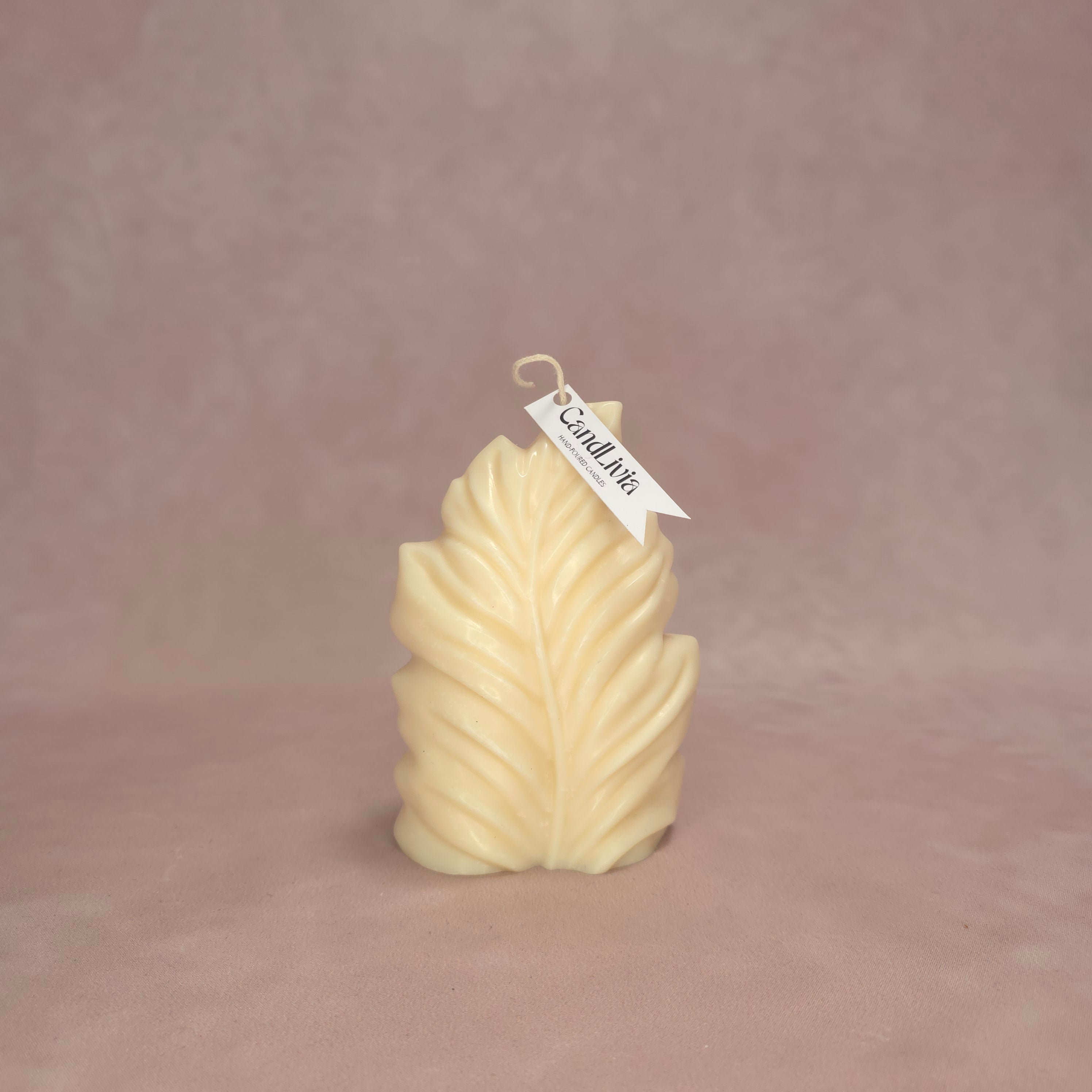 Handgegossene Kerzen "Blatt" aus Sojawachs