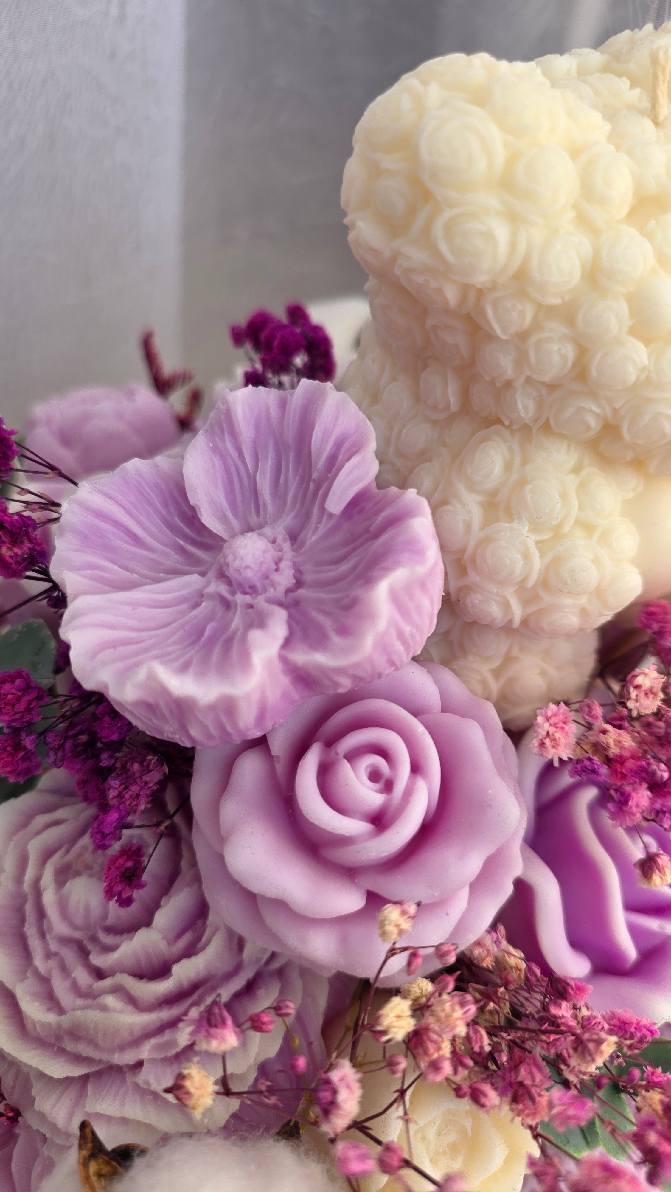 Blumenbox Groß in Lila und Weiß mit Teddybear