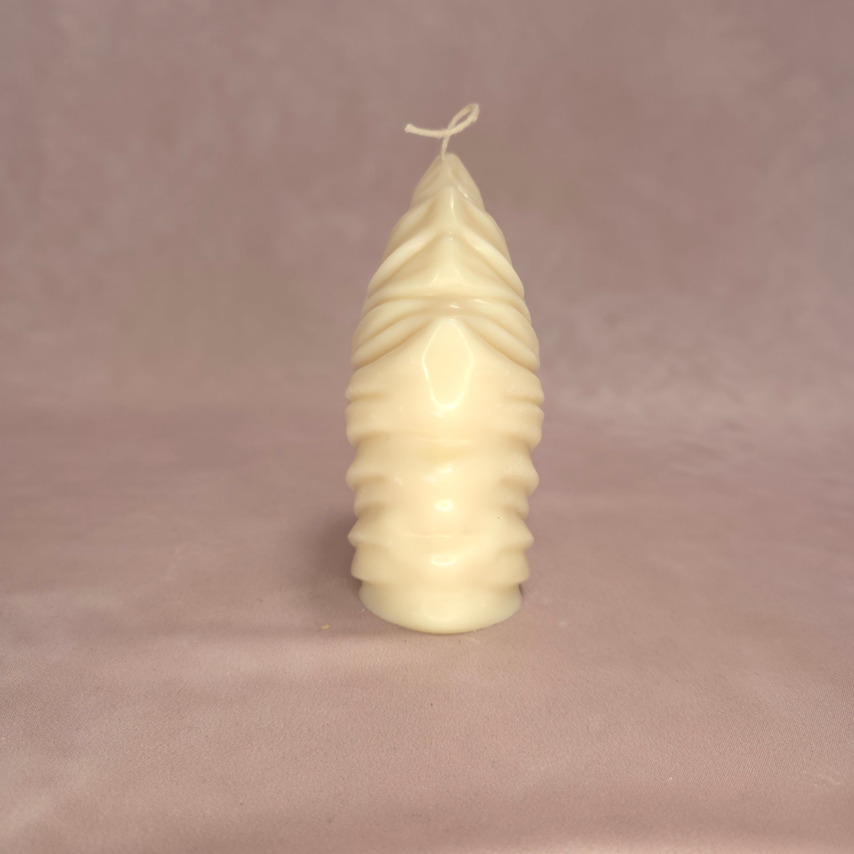 Handgegossene Kerzen "Blatt" aus Sojawachs