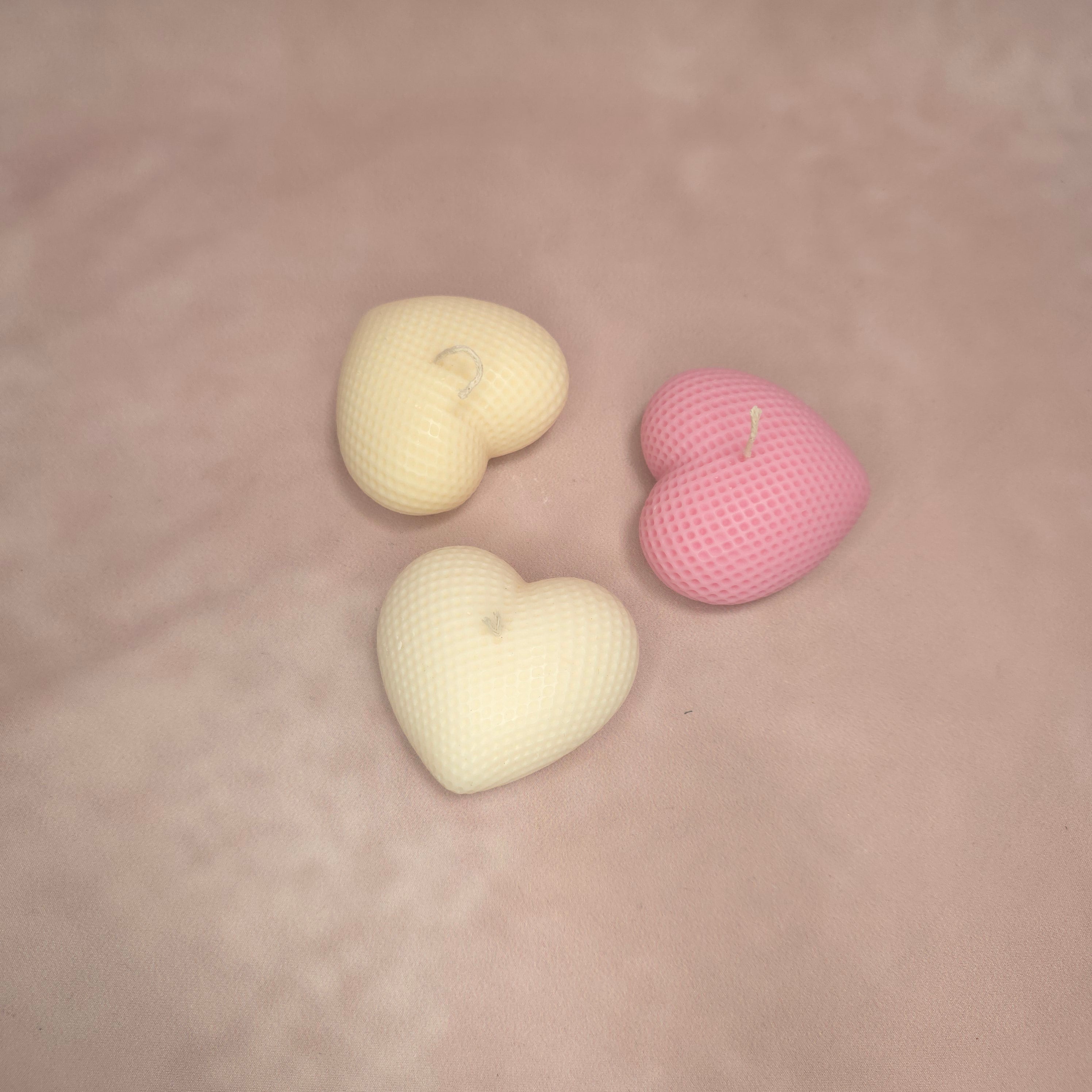 Handgegossene Kerzen "Herzen" aus Sojawachs - Valentinstag Edition