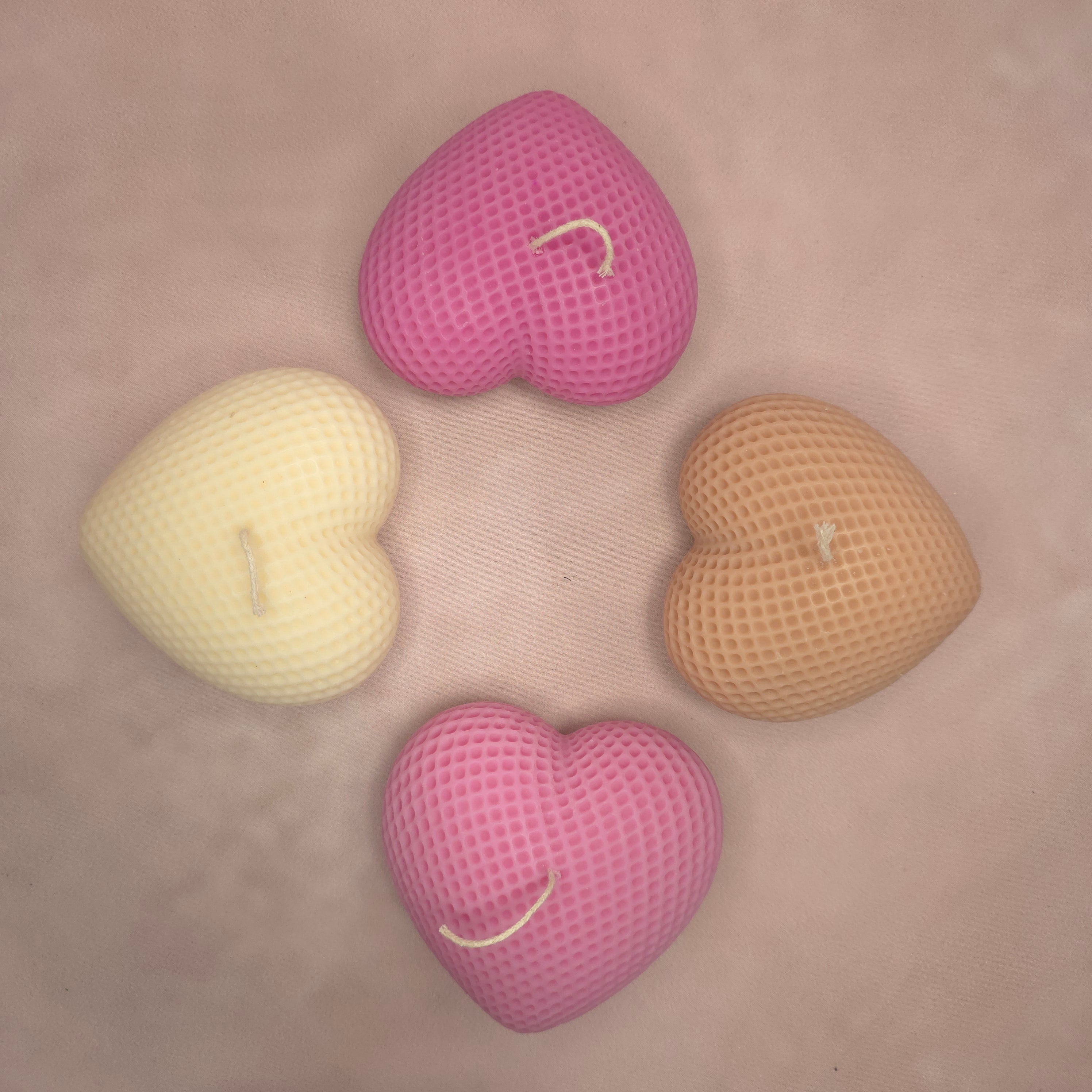 Handgegossene Kerzen "Herzen" aus Sojawachs - Valentinstag Edition