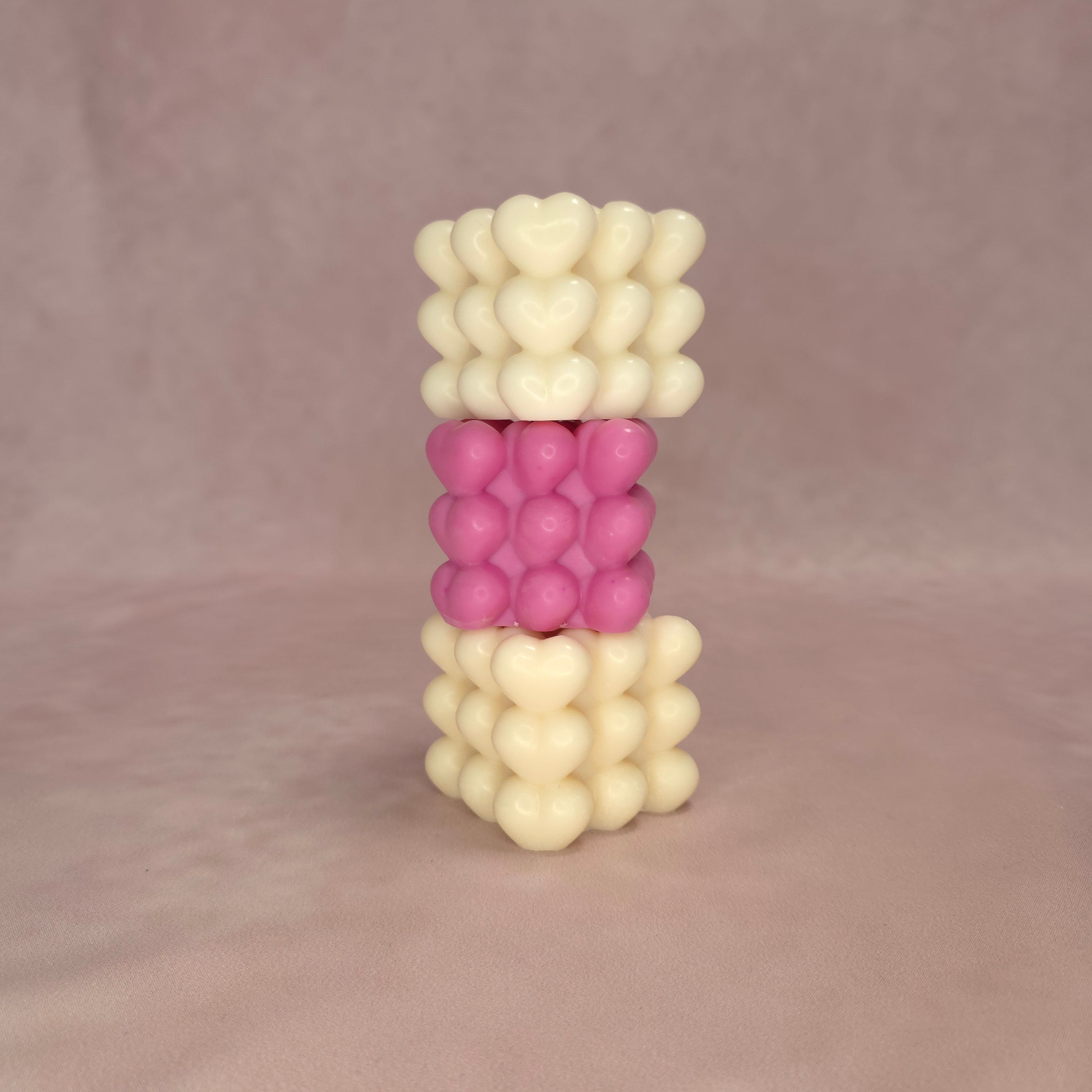 Handgegossene Kerze "Bubble Heart" aus Sojawachs - Valentinstag Edition
