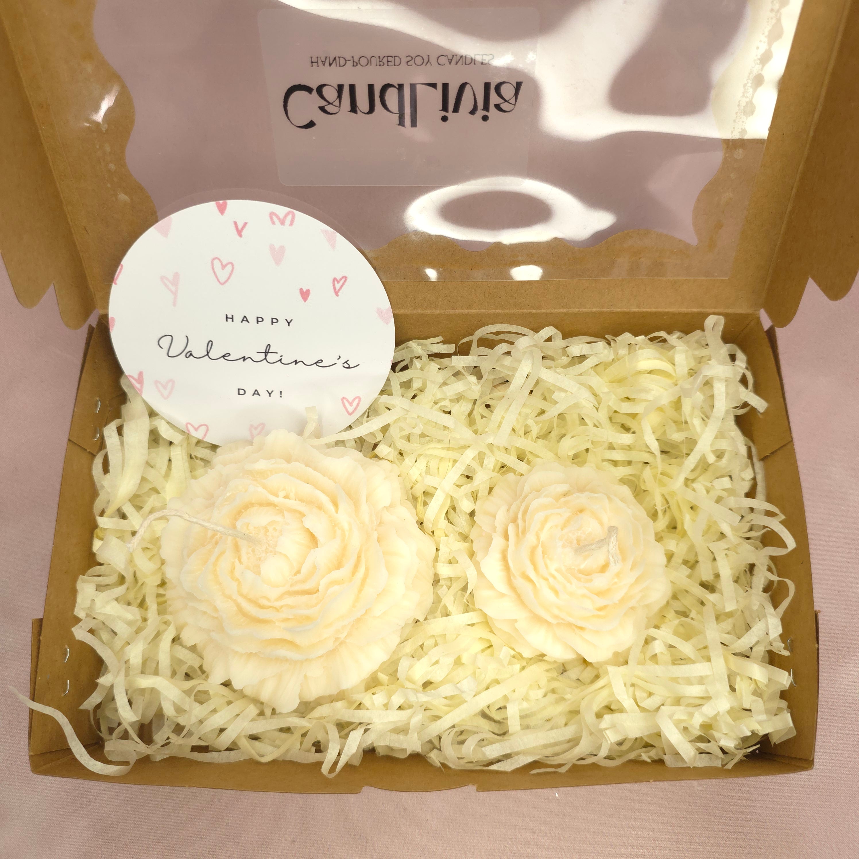 Geschenkbox mit Handgegossenen Kerzen "Pfingstrosen" - 2er Set