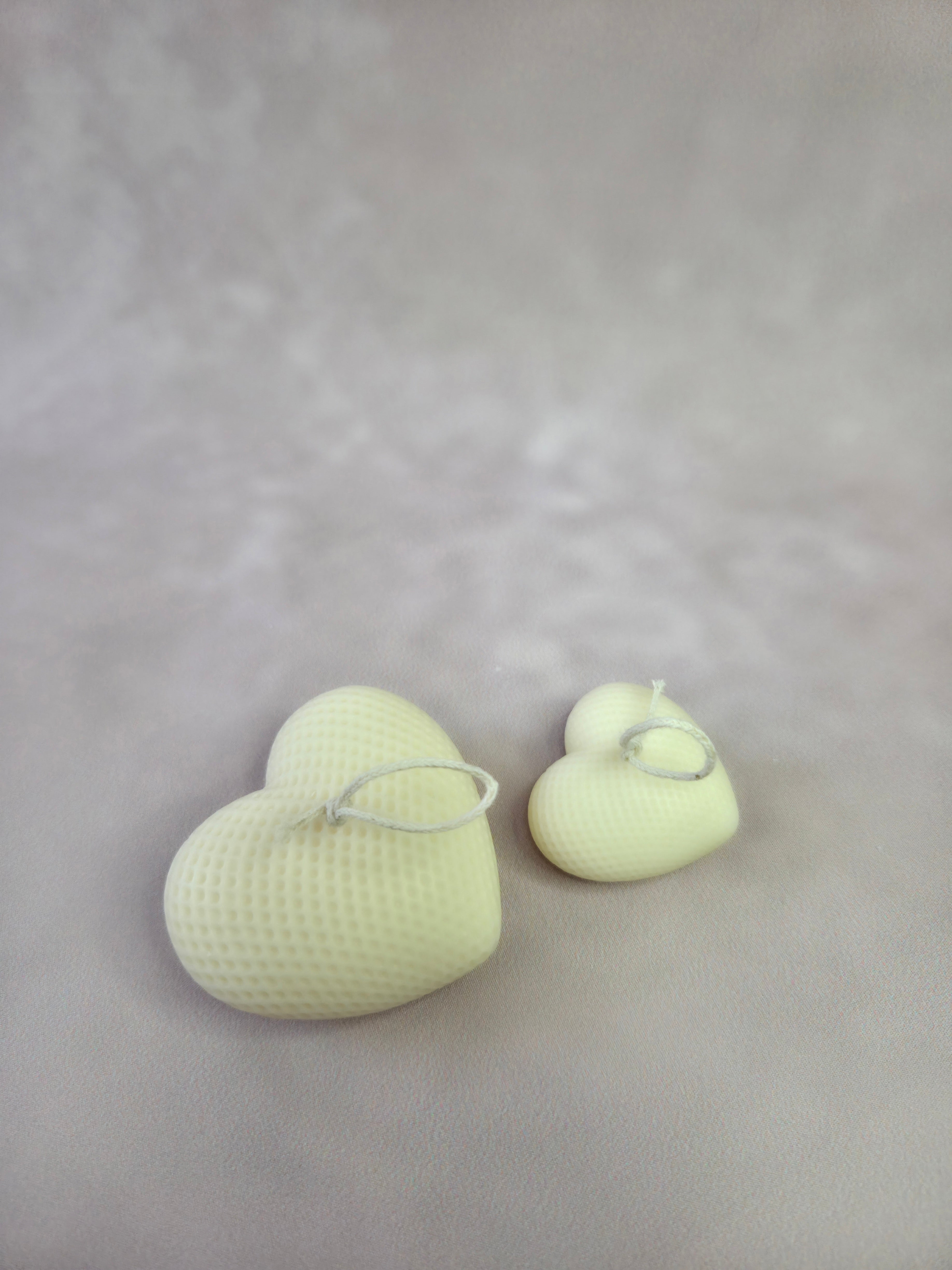 Handgegossene Kerzen "Herzen" aus Sojawachs