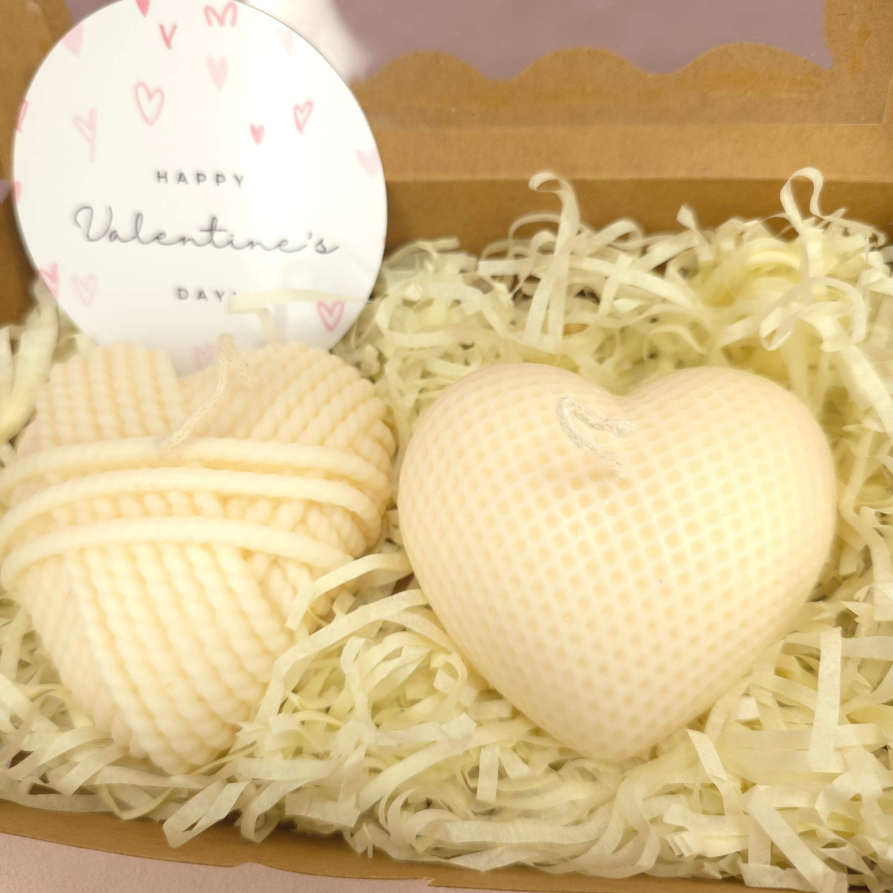 Geschenkbox mit Handgegossenen Kerzen "Herzen" - 2er Set