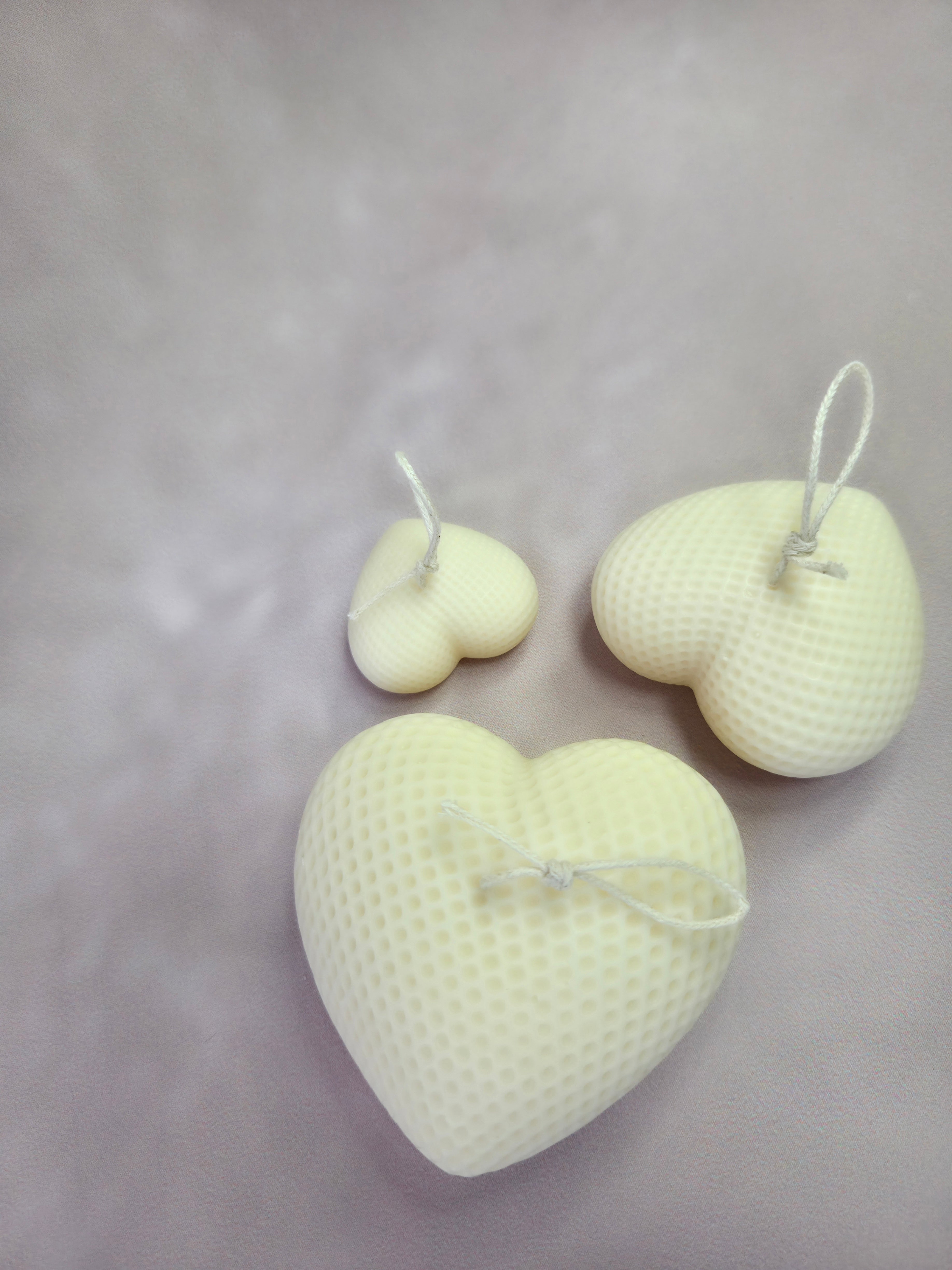 Handgegossene Kerzen "Herzen" aus Sojawachs