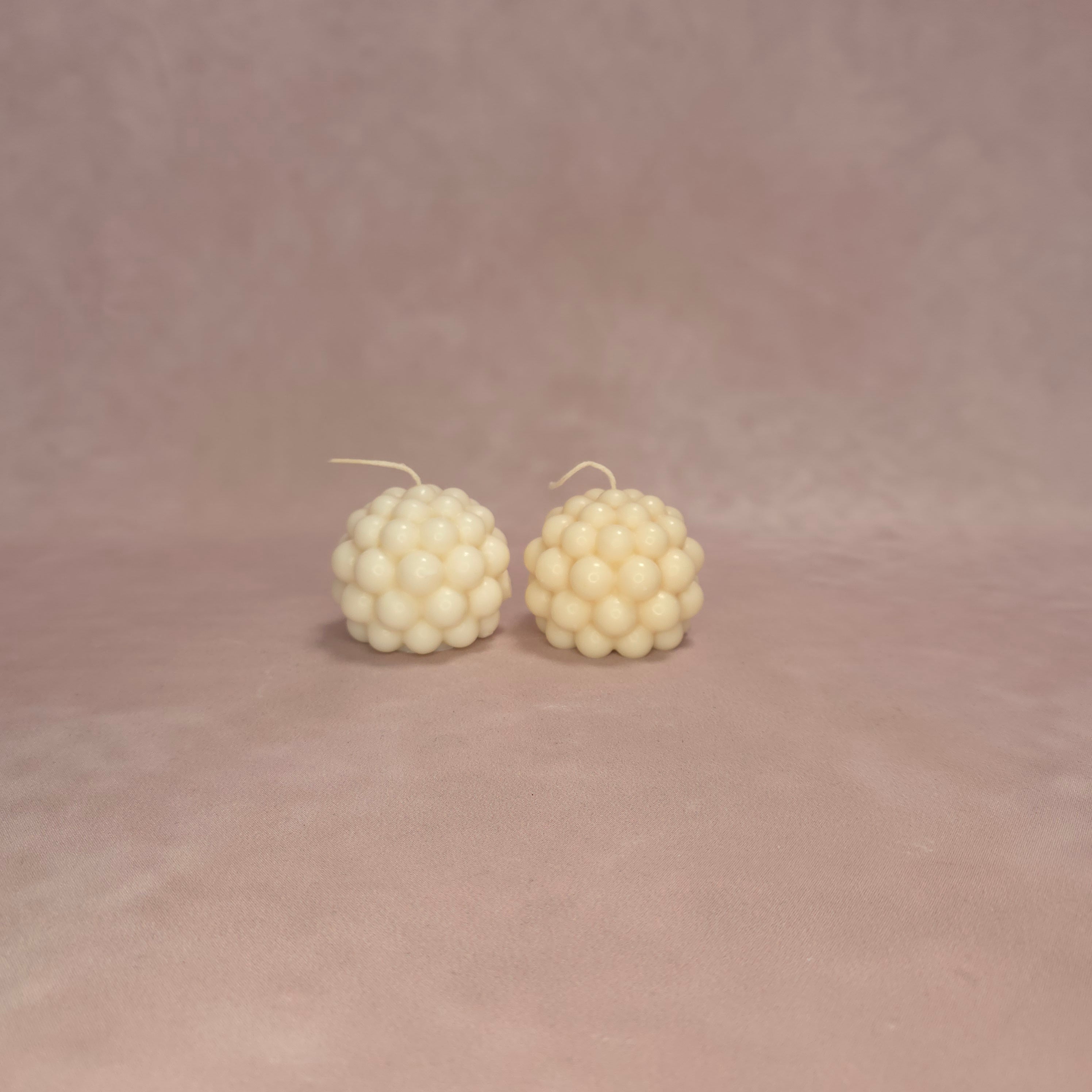 Handgegossene Kerze "Bubble Kugel" aus Sojawachs