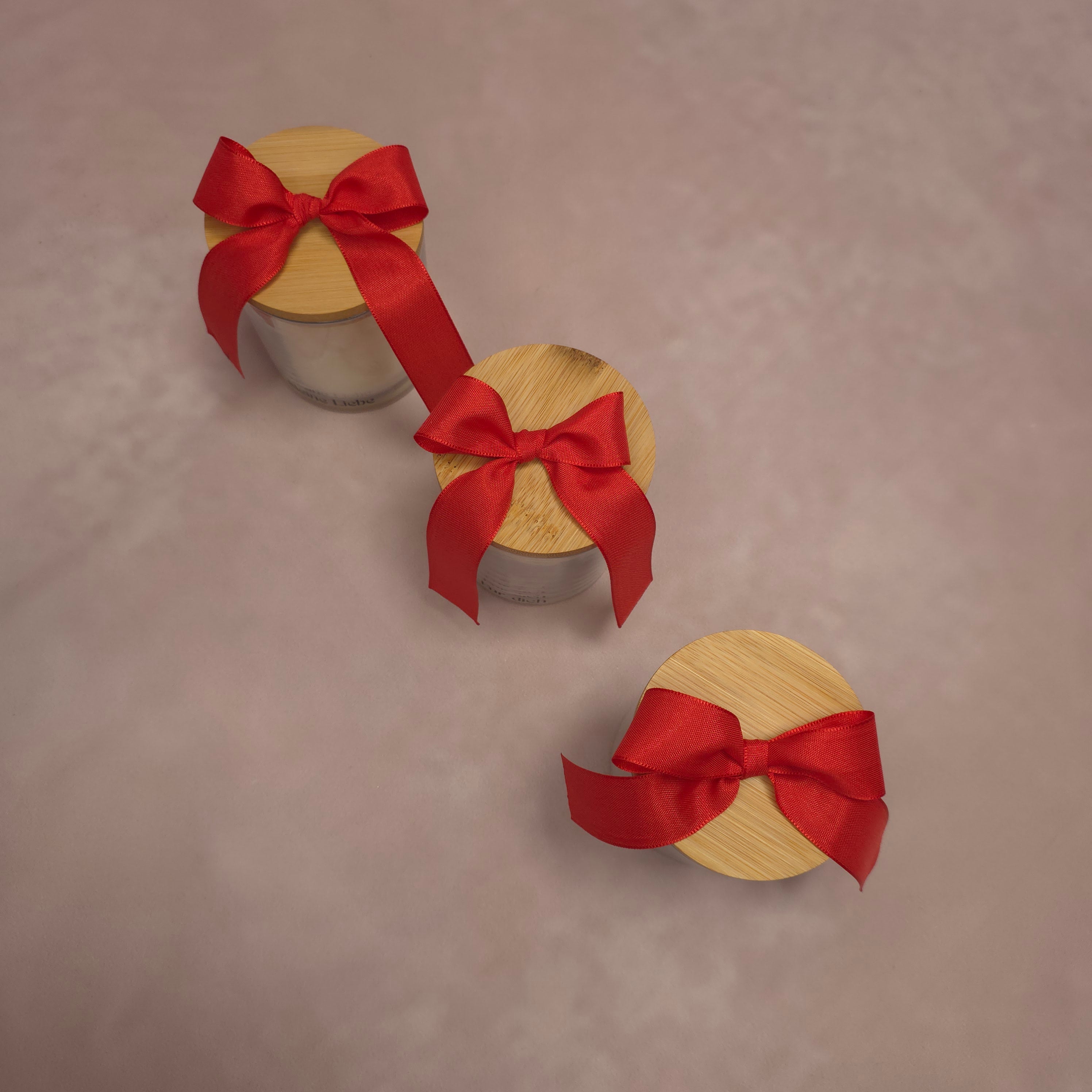 Personalisierbare handgegossene Duftkerze im Glas – Valentinstag Edition