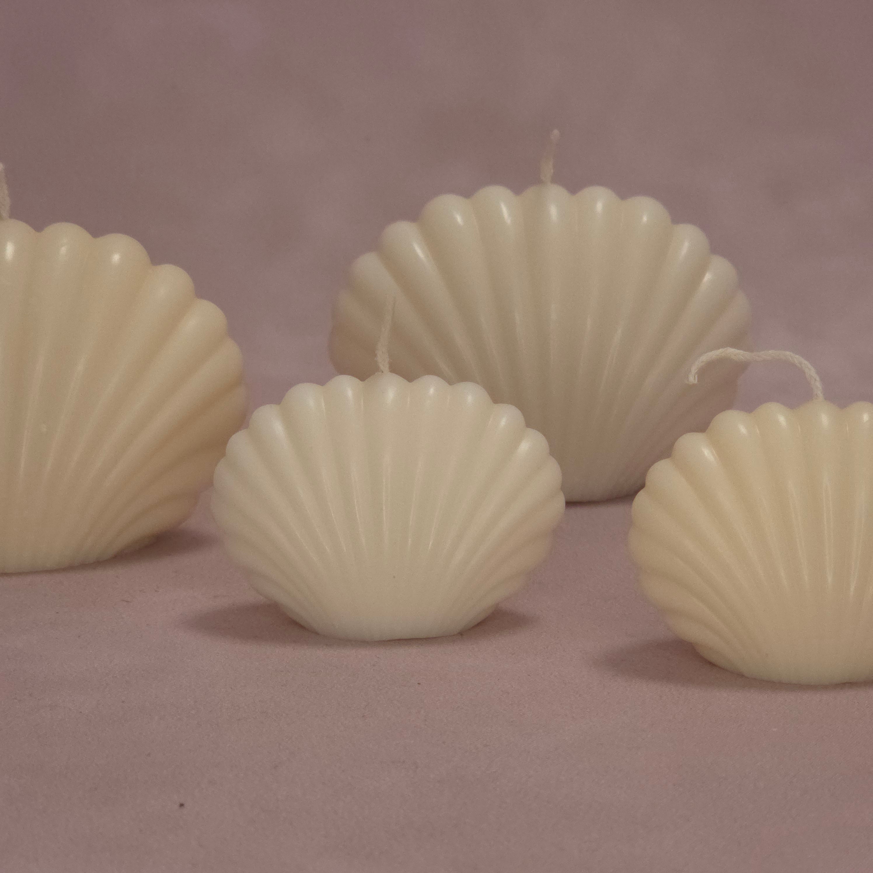 Handgegossene Kerzen "Muscheln" aus Sojawachs - 2er Set