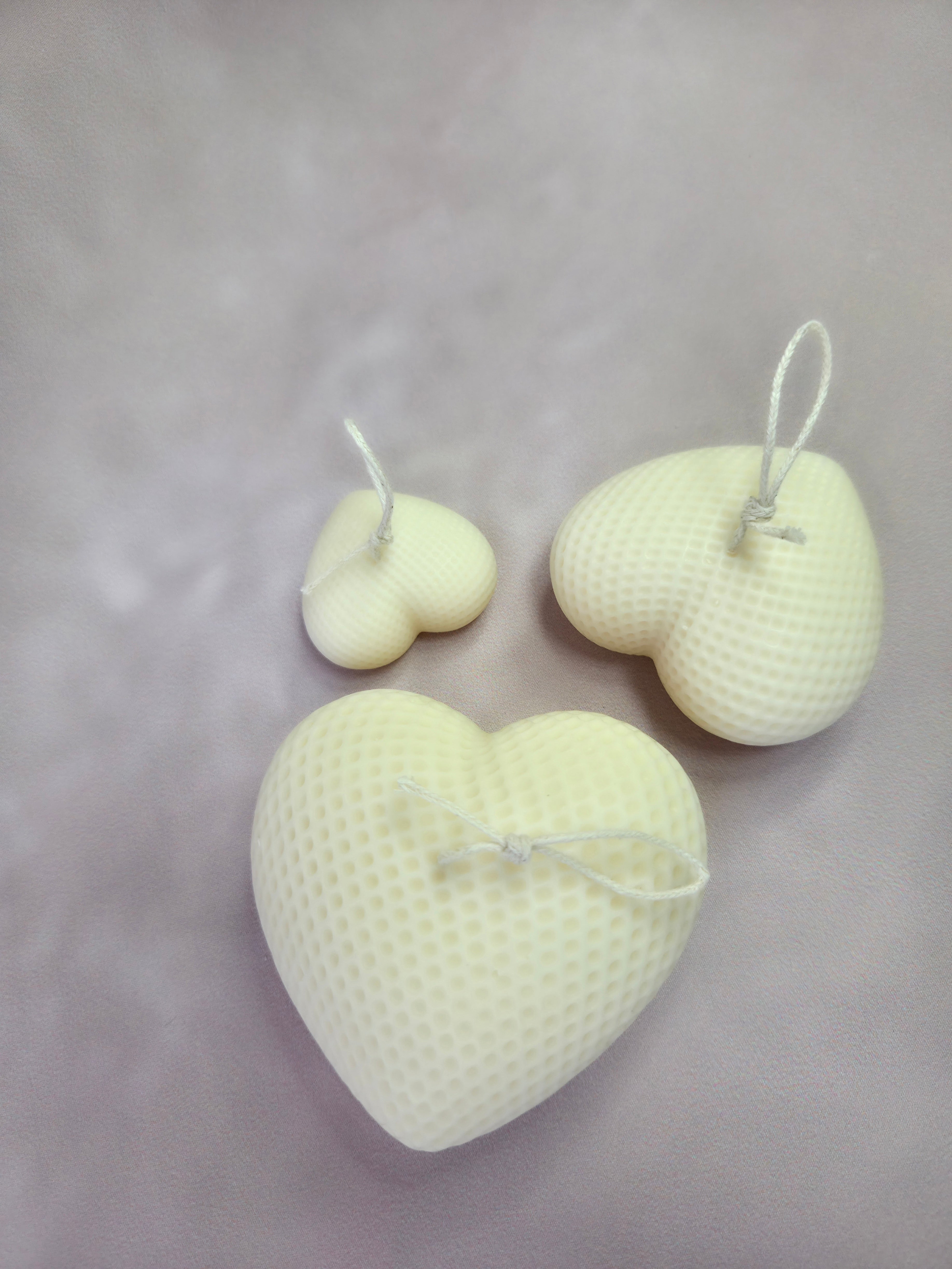 Handgegossene Kerzen "Herzen" aus Sojawachs